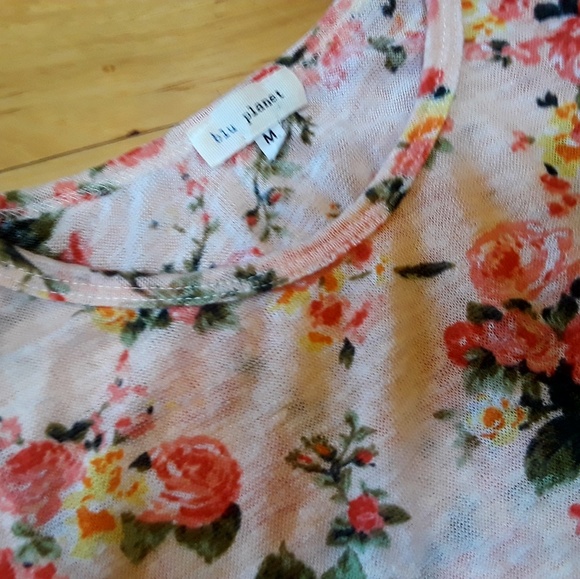 Floral lace top - Picture 3 of 3